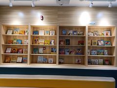 -蓝旗亲子游泳(范湖万达广场店)