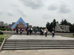 -上海市龙华烈士陵园