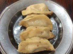 -黄阿姨锅贴大王(万航渡路店)