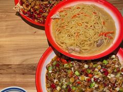 -泥糊破店小酒馆·团建聚餐(南京西路店)