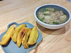 -老新隆牛肉锅贴(新街口店)