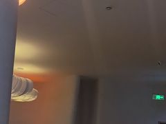 -涨巢·潮玩水疗局