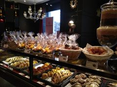 -Salon de The de Joel Robuchon(外滩18号店)