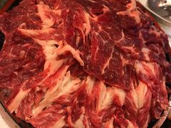 安格斯牛肉-鲜入围煮花胶鸡海鲜火锅