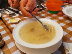 鸡汤-船屋葡国餐厅