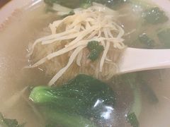 牛肉粉丝汤-小姜锅贴(凤凰街店)
