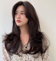 -变画·发型STUDIO