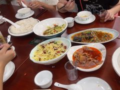 -湖南人家湘菜馆(镇江路店)