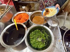 -球场热干面老店
