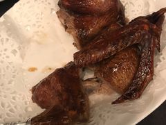 招牌手撕乳鸽-上海小南国(正大店)