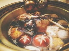 -余欢领鲜火锅(新街口店)