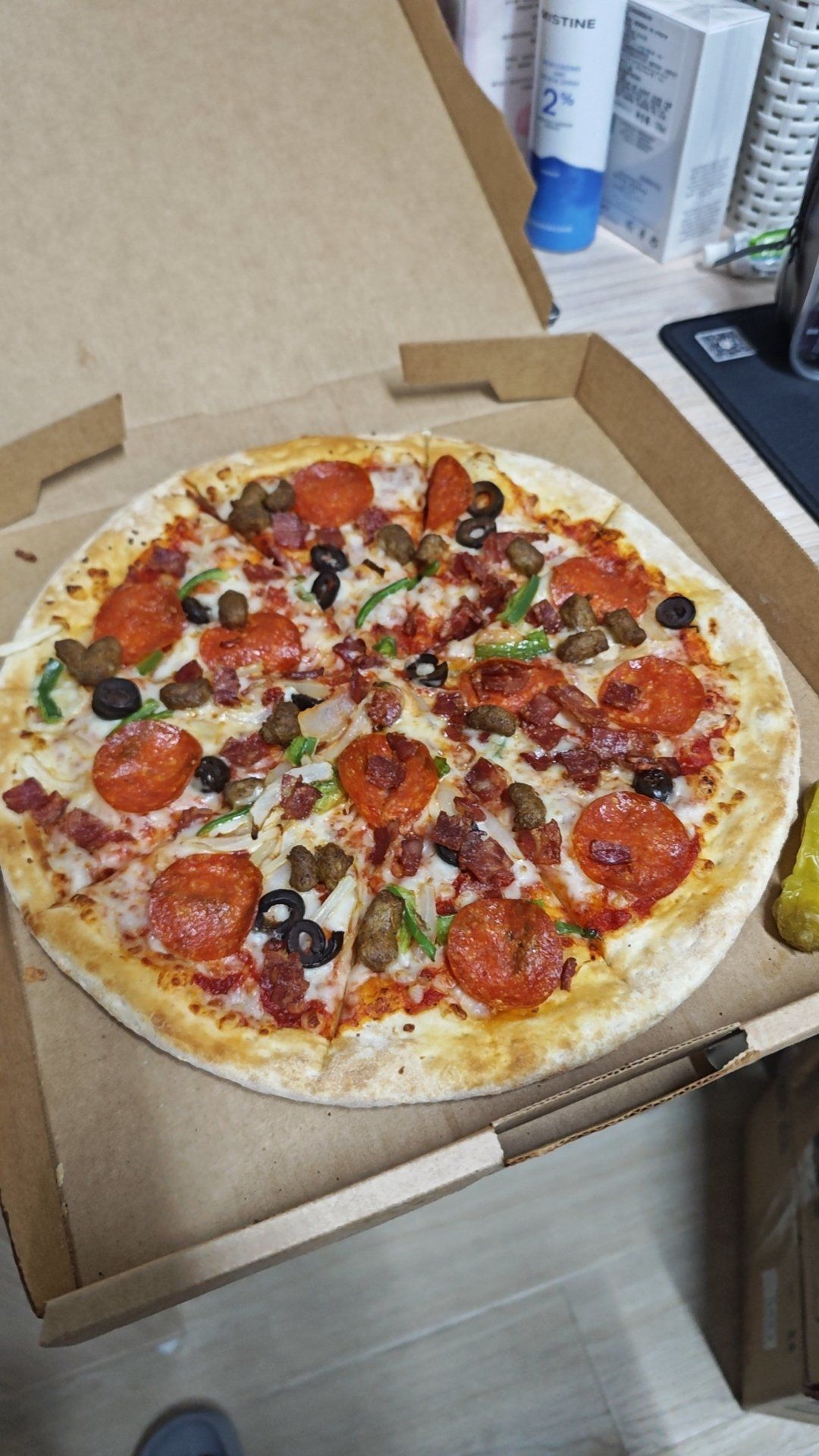 8点半回家捡漏19.9的12寸披萨