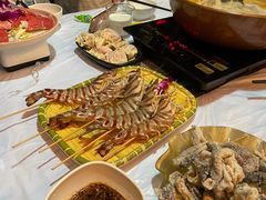 -鲜入围煮花胶鸡海鲜火锅