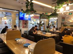 大堂-拿渡·水煮鱼麻辣香锅(王府井奥莱·香江小镇店)