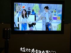 -K+全国连锁KTV(绿地缤纷天地店)