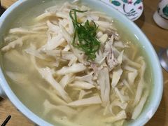 鸡汤笋子-蜀宴小调·精致家常菜(科华店)