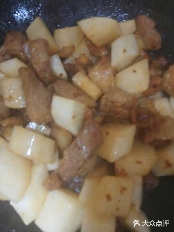 助消化兼养胃的养生料理白萝卜烧肉