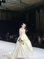 -Renee芮亦婚纱(原丽莎)