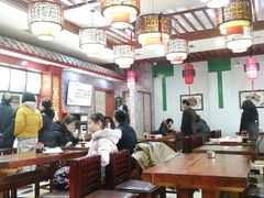 大堂-石头门坎