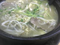 -丽虹云南过桥米线(兴工街店)