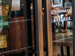 -星巴克(杭州临平银泰城B1店)