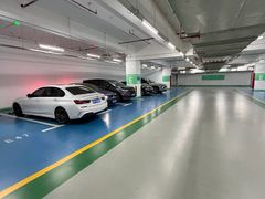 -新世界新丸中心-地下停车场