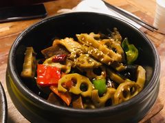 干锅卤味-天一朴素(武汉大学店)