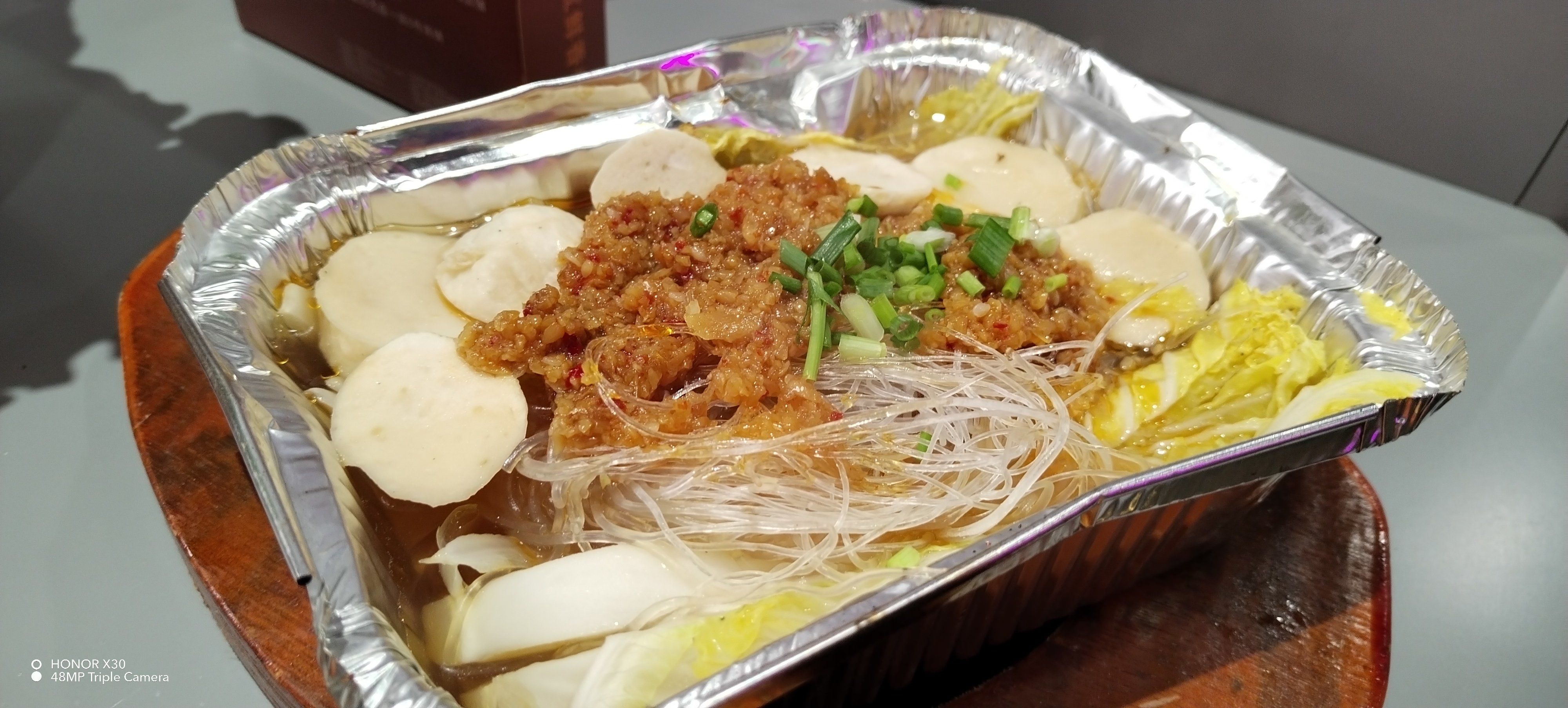 泥炉烤肉 #「锡纸墨鱼丸子娃娃菜」「韩式炒年糕」「招牌秘制果味