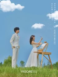 -雪中彩影婚纱摄影·微光艺术中心