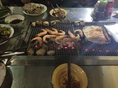 -马路牙子地桌烤肉(工体店)