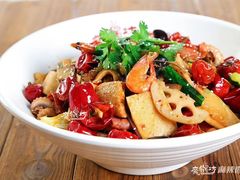 -魔锅坊麻辣香锅(章丘香港街店)