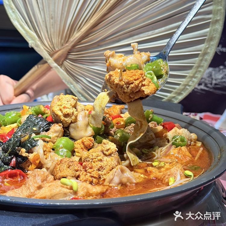 员村深夜鱼市现场！凌晨1点还在爆满的鲜货食堂