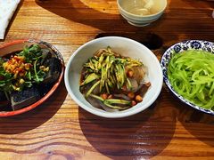 -琥珀老六龙虾(四里河店)