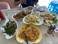 -覃记海鲜美食餐厅