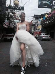 -Flora婚纱礼服定制租赁店