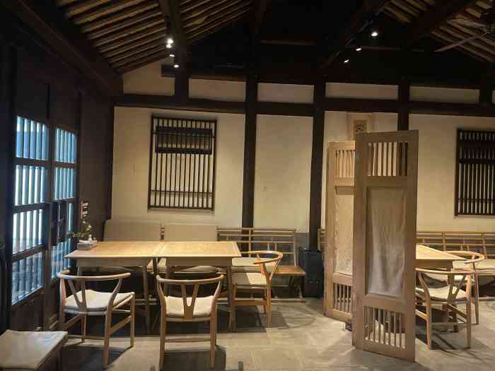 兰轩村庄食坊-"四星:值得排队等待 突然决定要去庆祝吃.