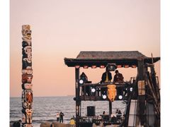 -北戴河碧螺塔海上酒吧公园