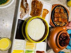 -月枫江南小馆(绿地缤纷广场店)