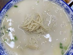 -雪琴面馆富安特色鱼汤面(城中花园店)