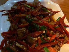 -临江餐馆二楼美食部落