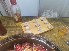 -渝嘴小老弟老火锅(华新村店)