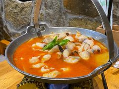 -老滇山寨•云南特色菜•地方菜•民族风情歌舞表演(金碧店)