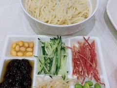 老北京炸酱面-大鸭梨烤鸭(石佛营店)