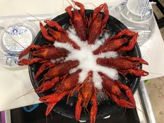 -虾弄弄海派小龙虾·牛羊蝎子火锅