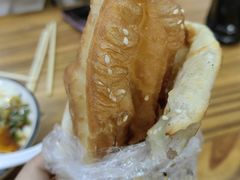 咸烧饼-文武王氏烧饼·无矾油条(西溪路店)