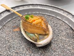 石锅大鲍鱼-品海楼·大连海胆锅贴馆(东港店)