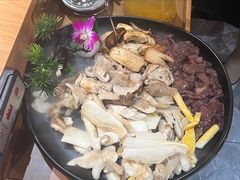 -一朵菌·野生菌探索家火锅(南亚店)