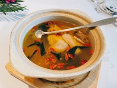 石耳炖肥西老母鸡汤-同庆楼(金宝汇店)