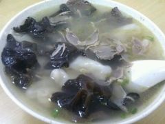 鸡汤大馄饨加鸡血和鸡胗-岁福祥老母鸡汤面馆(阳曲路店)