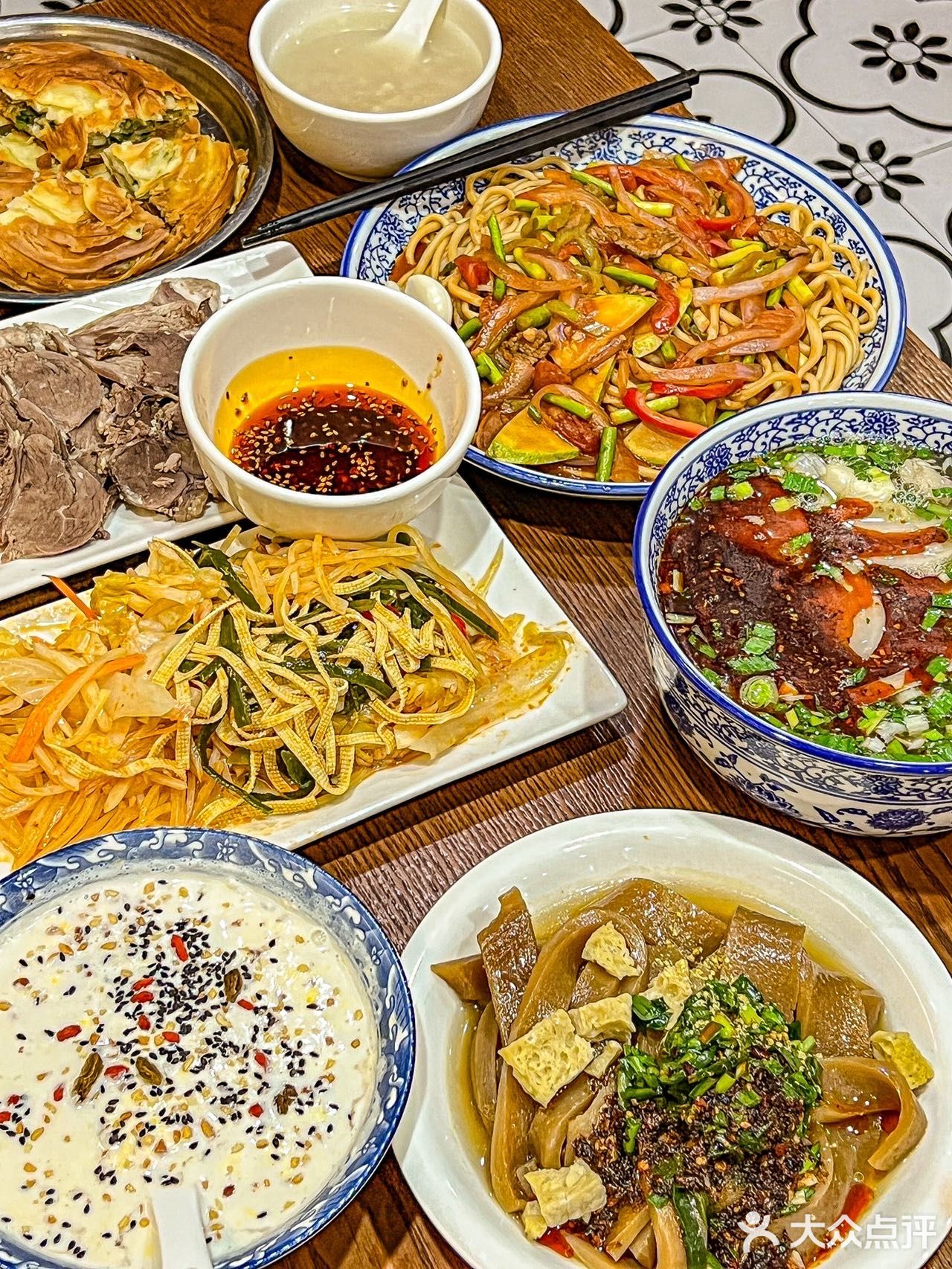 西安人都去给我吃‼️超大碗红油牛肉面